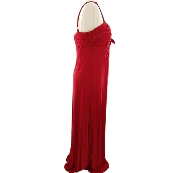 NWT BCBGMaxAzria stunning red gown med - Picture 8 of 13